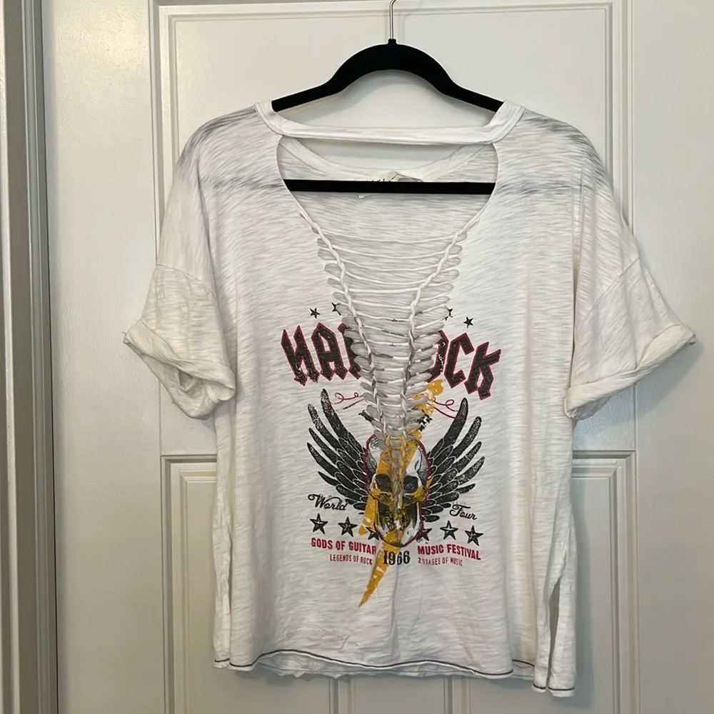 Hard Rock World Tour Gods of Guitar Music Festival 1966 Womens T-shirt - Picture 1 of 4